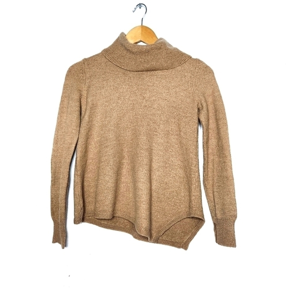 BCBG Maxazria 100% Merino Wool Turtleneck Sweater - Picture 1 of 6